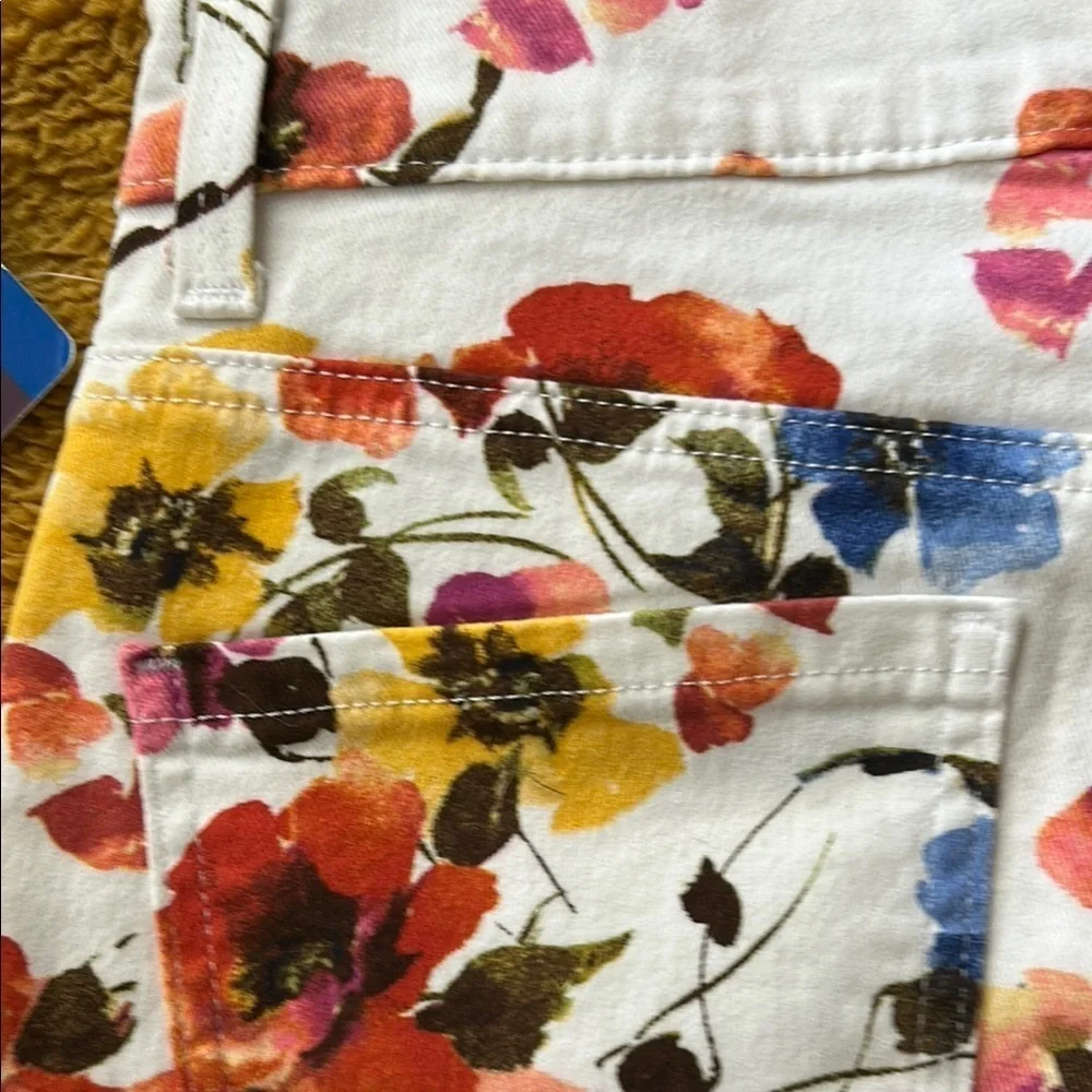 NWT Floral Print Shorts